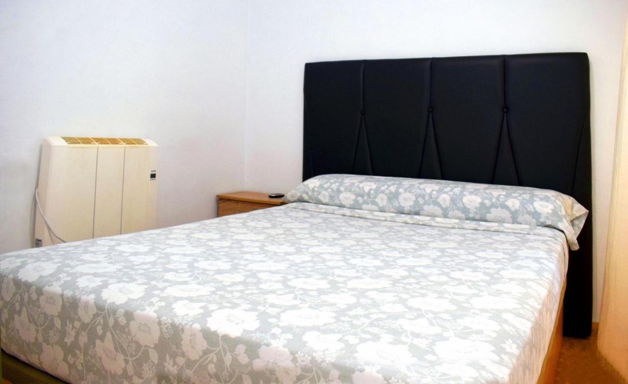 Apartamentos Atlas Terrassa II מראה חיצוני תמונה